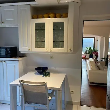 Superbe Logement Familiale, 4 Chambres Et 4 Sdb Apartment